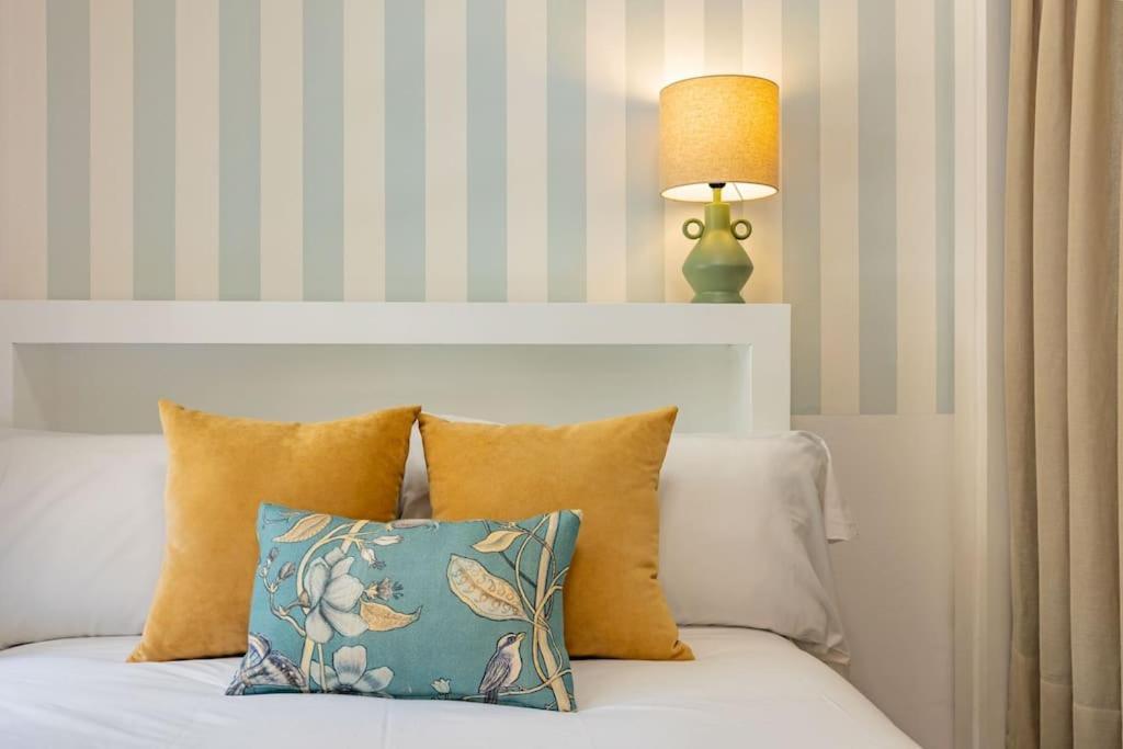 Conde Ibarra Deluxe By Valcambre Apartment Seville Exterior photo